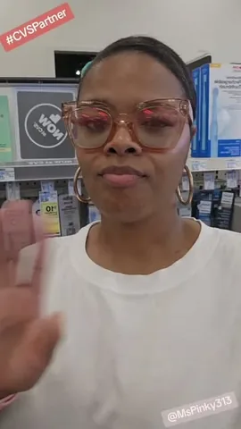 313queenpinky Instagram post about Travel size shopping guide