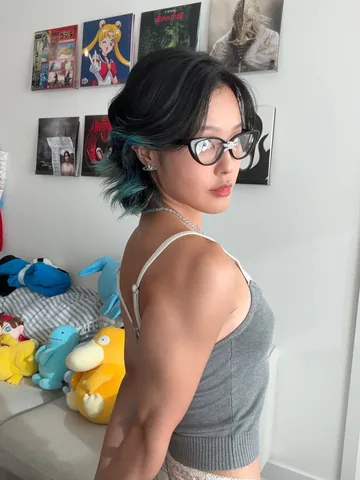 39daph Instagram post about Fashion and personal wellbeing