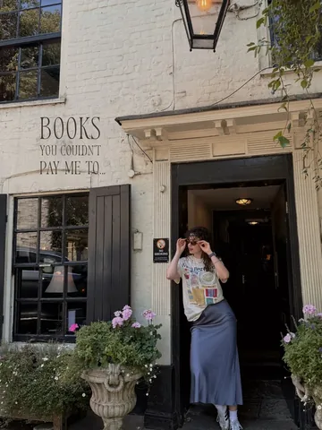acedimski Instagram post about Book opinions and recommendations