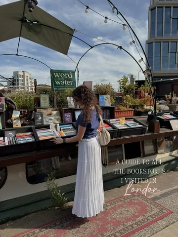 acedimski Instagram post about London bookstore guide