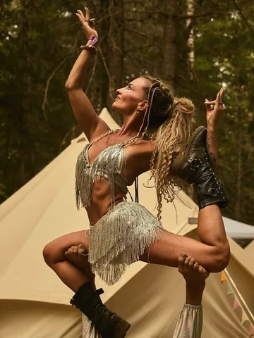 acrobuddhas Instagram post about Camping and wellness