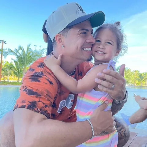 alaiamcbroom Instagram post about Father daughter relationship
