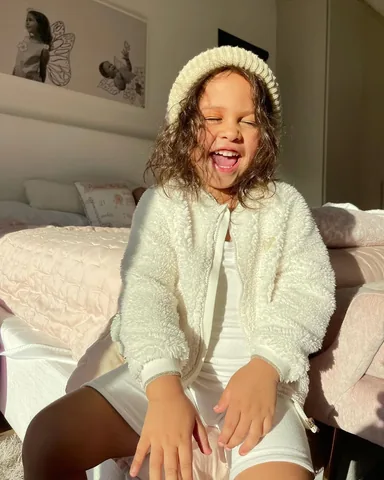 alaiamcbroom Instagram post about Happiness