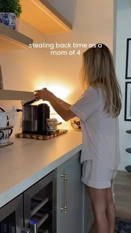 alexajeanbrown Instagram post about Robot vacuum promotion