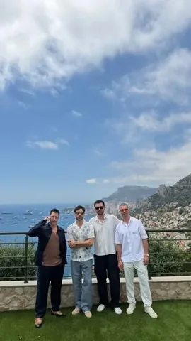 alexcosta Instagram post about Travel preparation