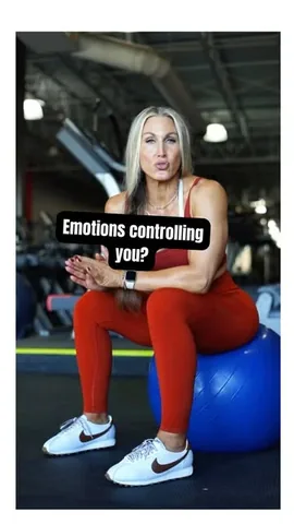 alisha_fit_fine Instagram post about Managing stress while pursuing goals