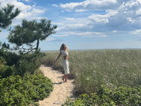 alixearle Instagram post about Go Calm serum teaser