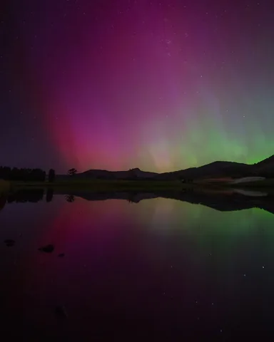 all.about.adventure Instagram post about Aurora Australis in Tasmania