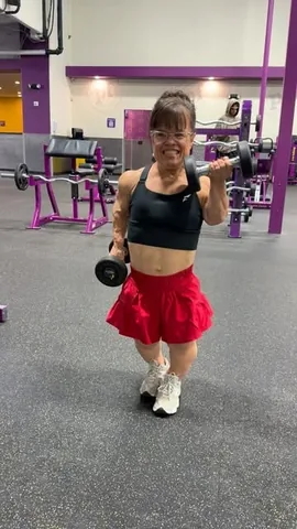 allieqdub Instagram post about Achondroplasia biology