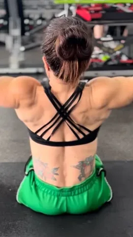 allieqdub Instagram post about Strength training