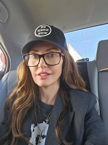 amandakazzycryer Instagram post about Perseverance amid fatigue