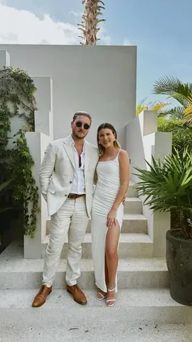 americanandthebrit Instagram post about Couples travel