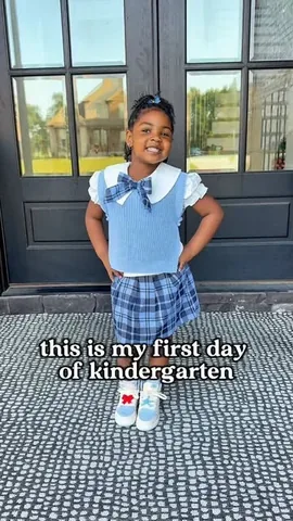 amora.reign Instagram post about First day of school