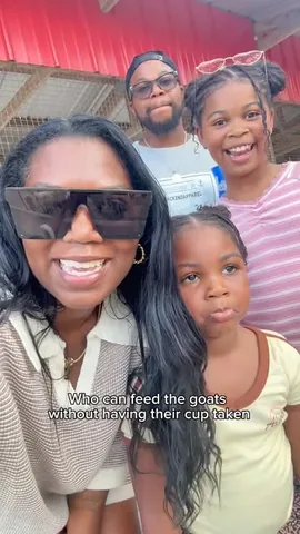 amora.reign Instagram post about Animal encounter