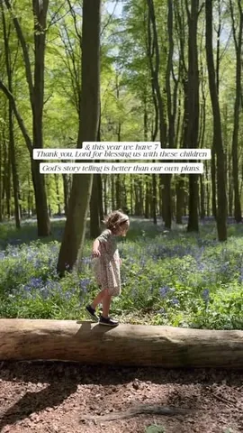 amotherslace Instagram post about Pregnancy and openness to life