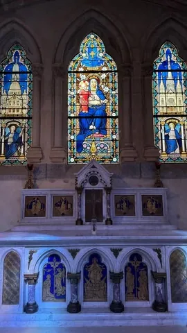 amotherslace Instagram post about Devotion to St Thérèse