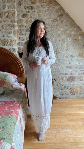 amotherslace Instagram post about Homemaking