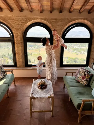 amotherslace Instagram post about Family travel