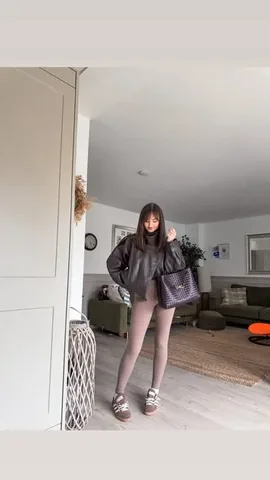 a_mothers_tale Instagram post about Jeans promotion