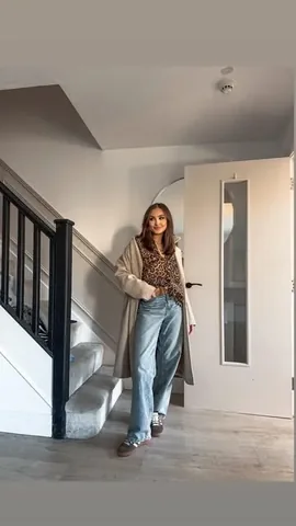 a_mothers_tale Instagram post about Postpartum body recovery