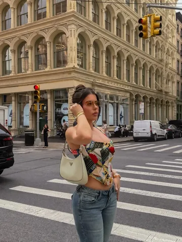 amrezy Instagram post about Fashion
