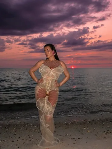 amrezy Instagram post about Fashion