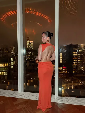 amrezy Instagram post about Fashion