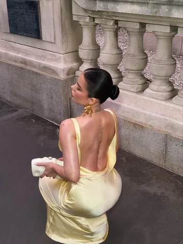 amrezy Instagram post about Fashion