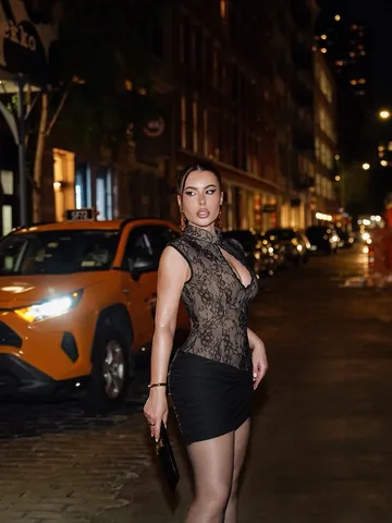 amrezy Instagram post about Fashion
