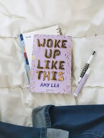 amyleabooks Instagram post about Book review