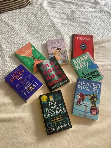 amysbookshelf Instagram post about Autumn reading list