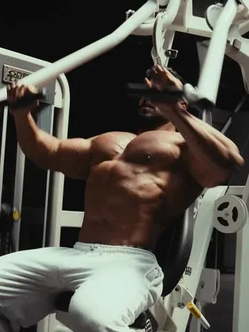 andreideiu_ Instagram post about Chest workout