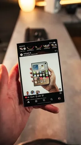 andresvidoza Instagram post about Apple foldable smartphone