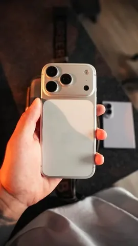 andresvidoza Instagram post about Apple foldable market prospects
