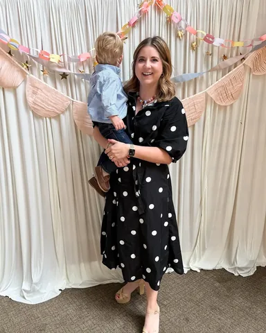 angelamdarnell Instagram post about Working motherhood