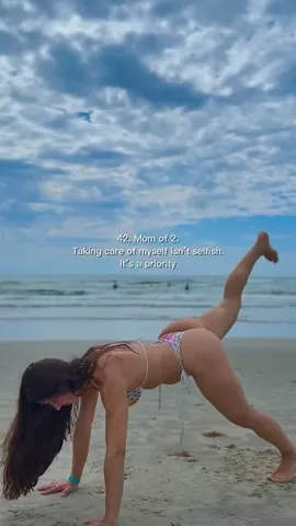 angelicaht Instagram post about Beach workout for mothers