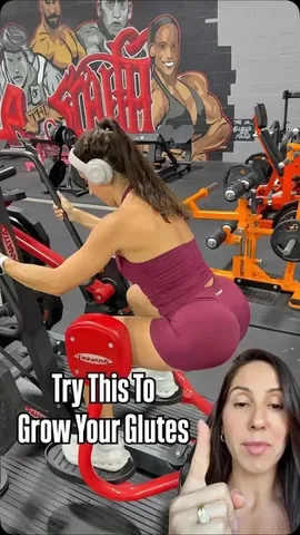 angelicaht Instagram post about Glute training technique