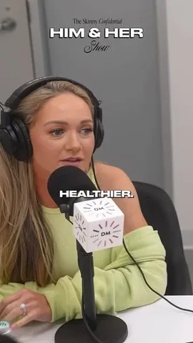 angieleeshow Instagram post about Podcast episode promotion