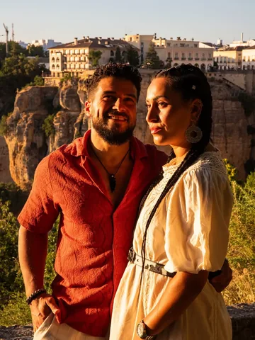 anisandmad Instagram post about Ronda golden hour