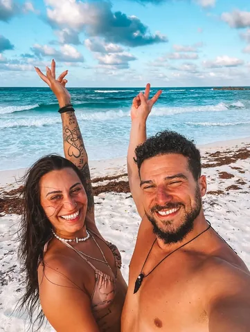 anisandmad Instagram post about Travel couple introduction