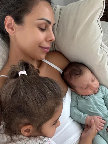 anniejaffrey Instagram post about Life with a baby