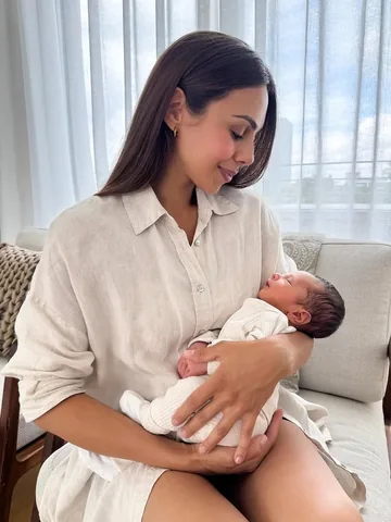 anniejaffrey Instagram post about Home birth story