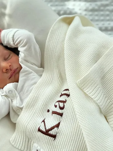 anniejaffrey Instagram post about Birth announcement