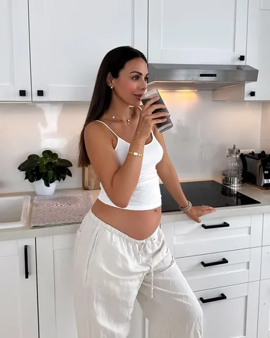 anniejaffrey Instagram post about Spring wellness routines