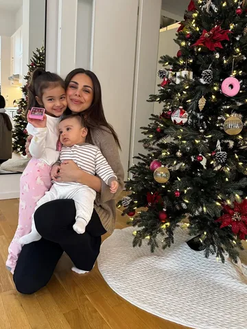 anniejaffrey Instagram post about Christmas celebration