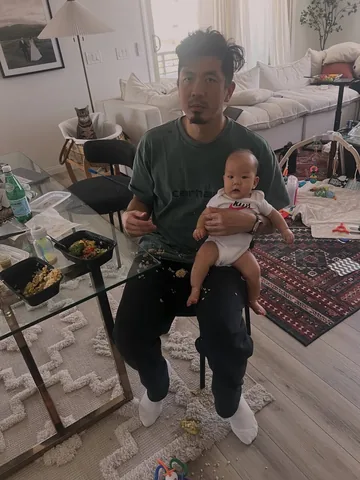 _anthonylee_ Instagram post about Parenthood