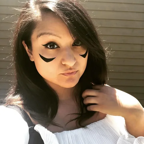 aphmau_ Instagram post about Diaries poster giveaway