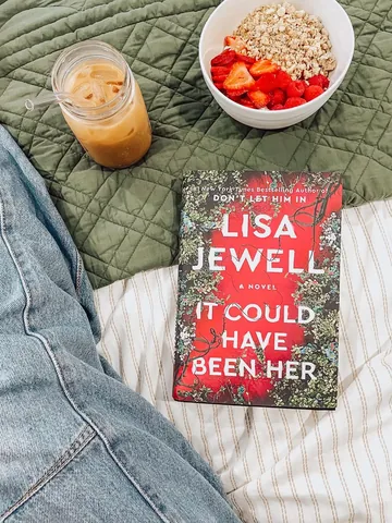 a_pucking_bibliophile Instagram post about Thriller book review