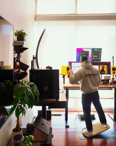 araltasher Instagram post about Studio design details