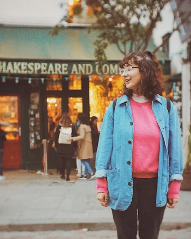 arielbissett Instagram post about Paris travel